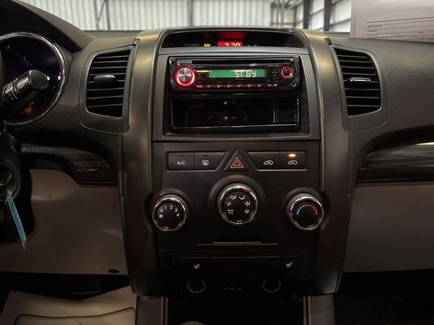 Used 2012 Kia Sorento LX w/ Convenience Pkg image 23