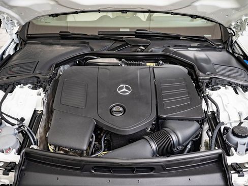 Used 2025 Mercedes-Benz C 300 4MATIC Sedan image 37