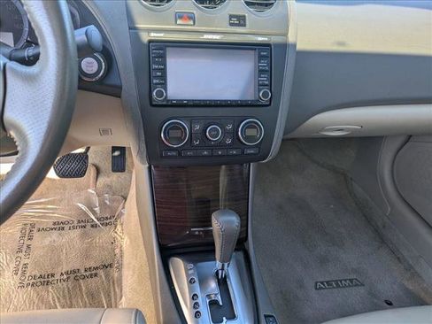 Used 2012 Nissan Altima 3.5 SR w/ Sport Pkg FWD image 26