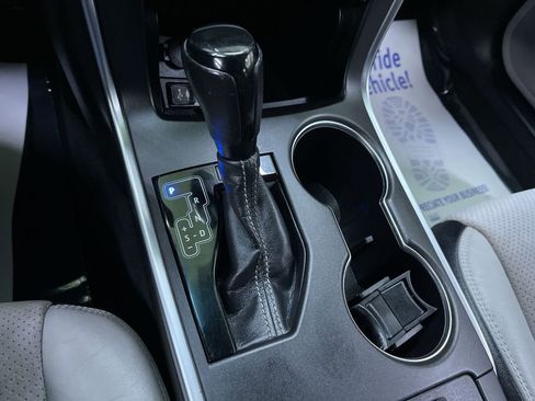 Used 2016 Toyota Camry XSE image 25