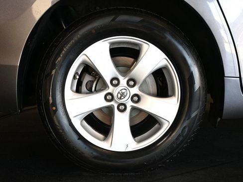 Used 2017 Toyota Sienna LE FWD image 9