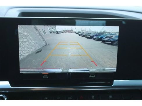 Used 2022 GMC Sierra 1500 Elevation image 25