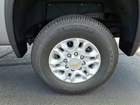 New 2025 Chevrolet Silverado 2500 LT w/ Convenience Package AWD/4WD image 7