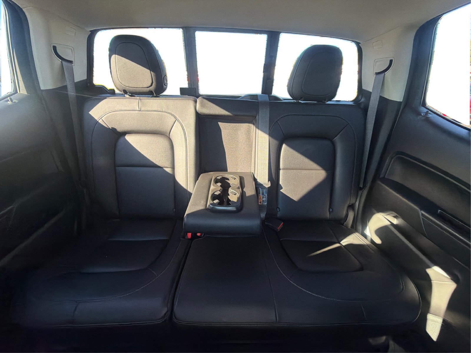 Used 2022 Chevrolet Colorado LT w/ Luxury Package AWD/4WD image 14