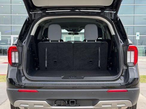 New 2026 Ford Explorer Active w/ Active Comfort Package RWD image 28