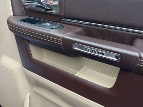 Used 2016 RAM 2500 Longhorn image 30