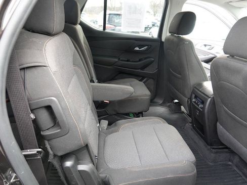Used 2019 Chevrolet Traverse LT image 38
