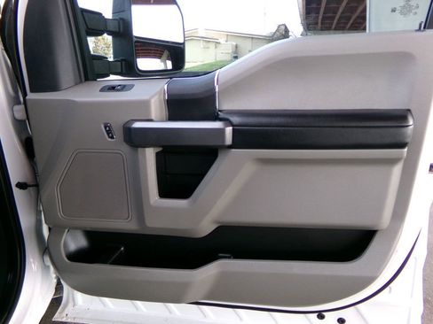 Used 2022 Ford F250 XLT w/ XLT Value Package image 18