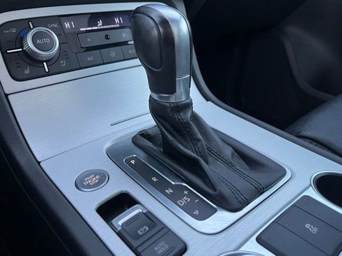 Used 2017 Volkswagen Touareg V6 image 39