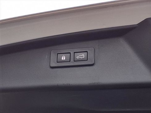 Used 2022 Subaru Outback Limited XT image 32