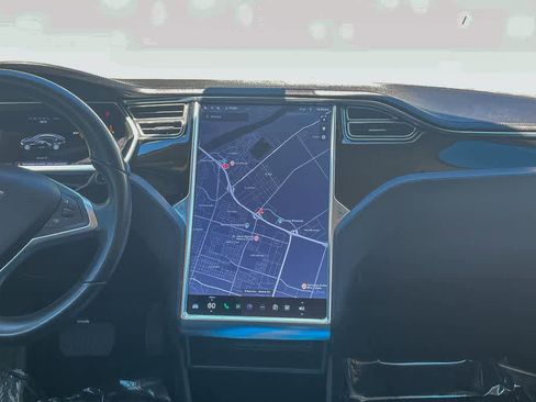 Used 2013 Tesla Model S image 12
