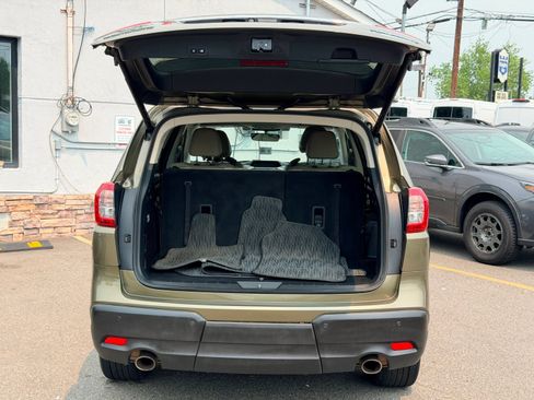 Used 2022 Subaru Ascent Limited AWD/4WD image 9