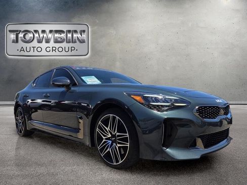 Certified 2022 Kia Stinger GT1 RWD image 2