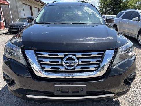 Used 2019 Nissan Pathfinder SL FWD image 3