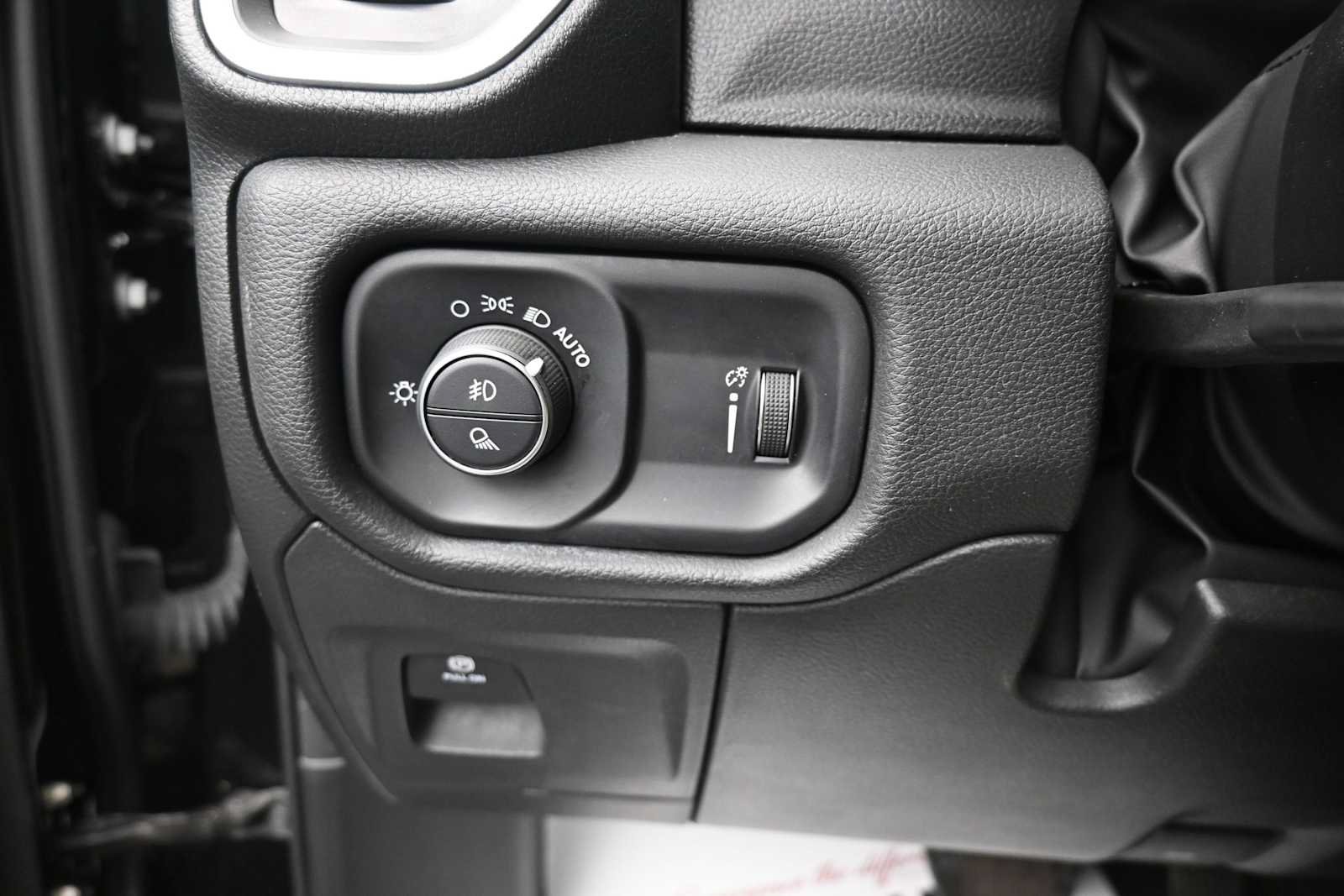 Used 2023 RAM 1500 Big Horn AWD/4WD image 8