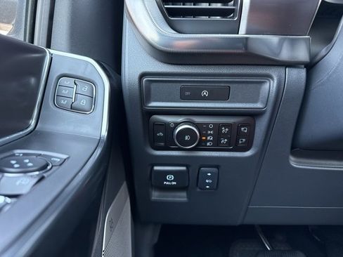 New 2025 Ford F150 Platinum image 13