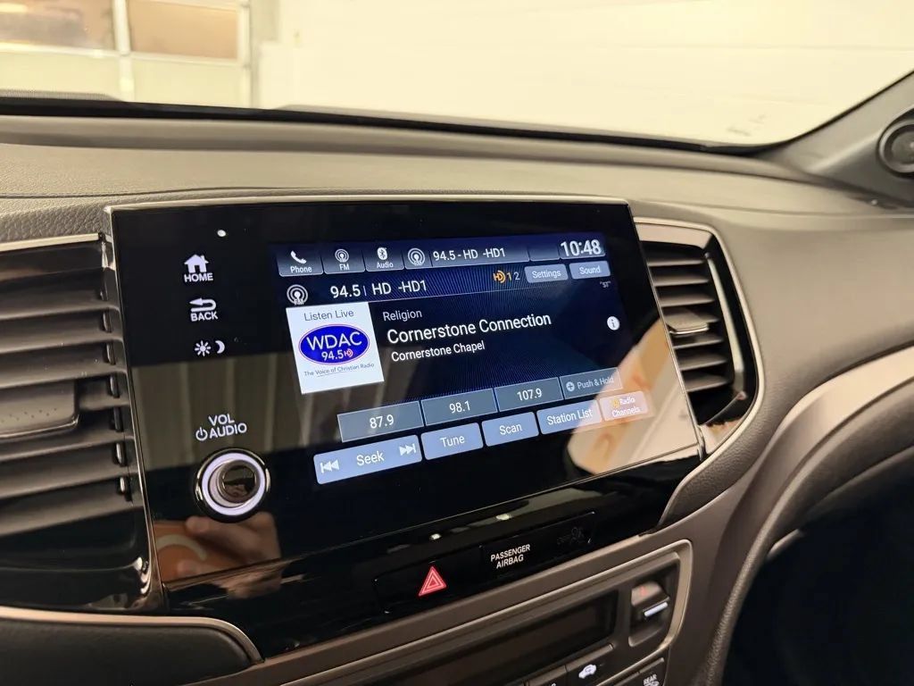 Used 2025 Honda Passport EX-L image 23