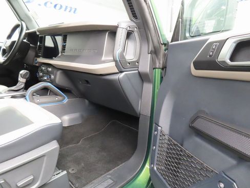 Used 2024 Ford Bronco Wildtrak image 26