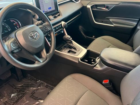 Used 2023 Toyota RAV4 XLE FWD image 11