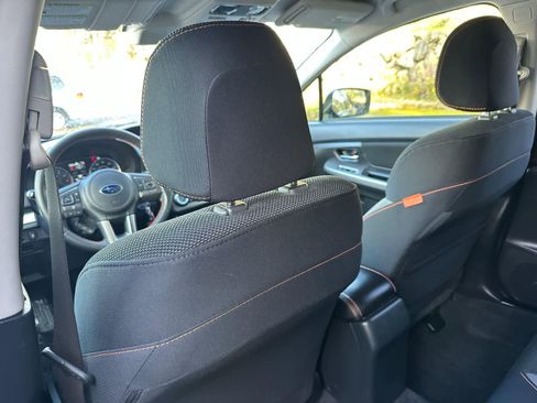 Used 2016 Subaru Crosstrek 2.0i Premium image 10