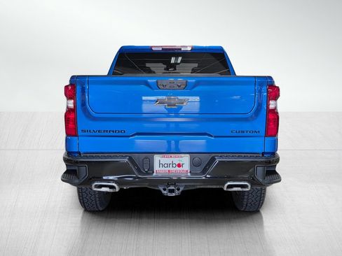 Used 2024 Chevrolet Silverado 1500 Custom Trail Boss w/ LPO, Dark Essentials Package AWD/4WD image 5