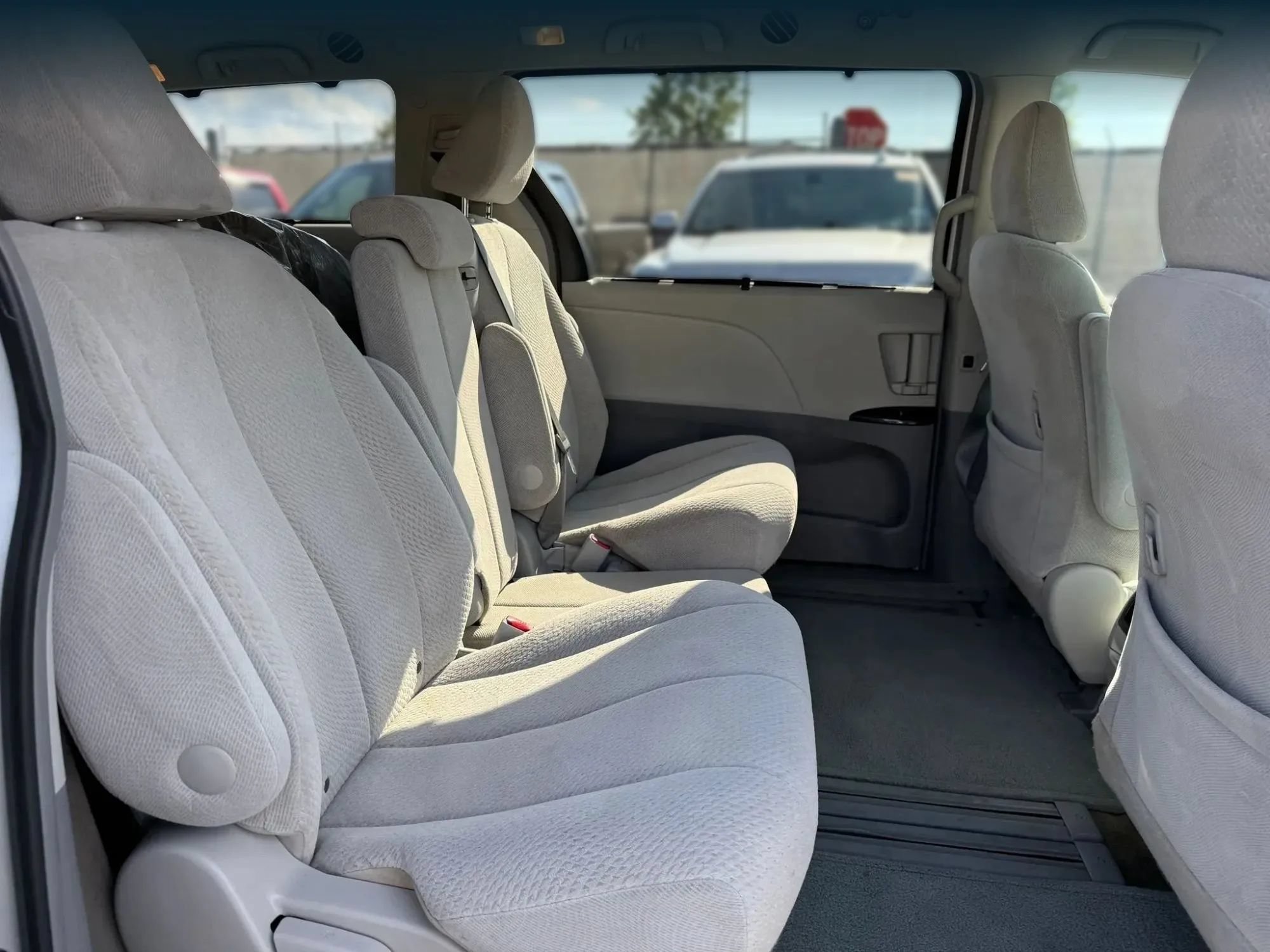 Used 2012 Toyota Sienna LE FWD image 20