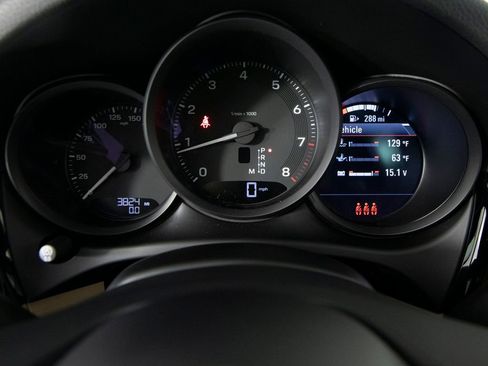 Certified 2025 Porsche Macan image 22