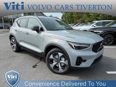 New 2026 Volvo XC40 B5 Plus w/ Protection Package Premier
