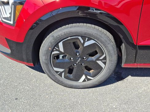 New 2025 Kia Niro Wind w/ Wind Preserve Package image 5