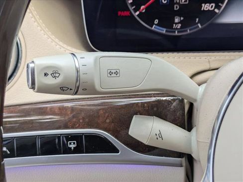 Used 2018 Mercedes-Benz S 560 Sedan image 12