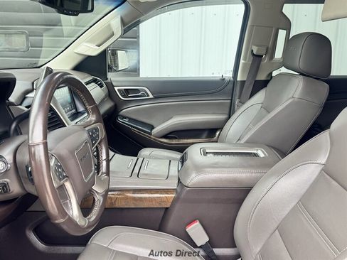 Used 2019 GMC Yukon XL Denali w/ Denali Ultimate Package AWD/4WD image 17