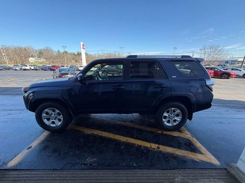 Used 2024 Toyota 4Runner SR5 image 8