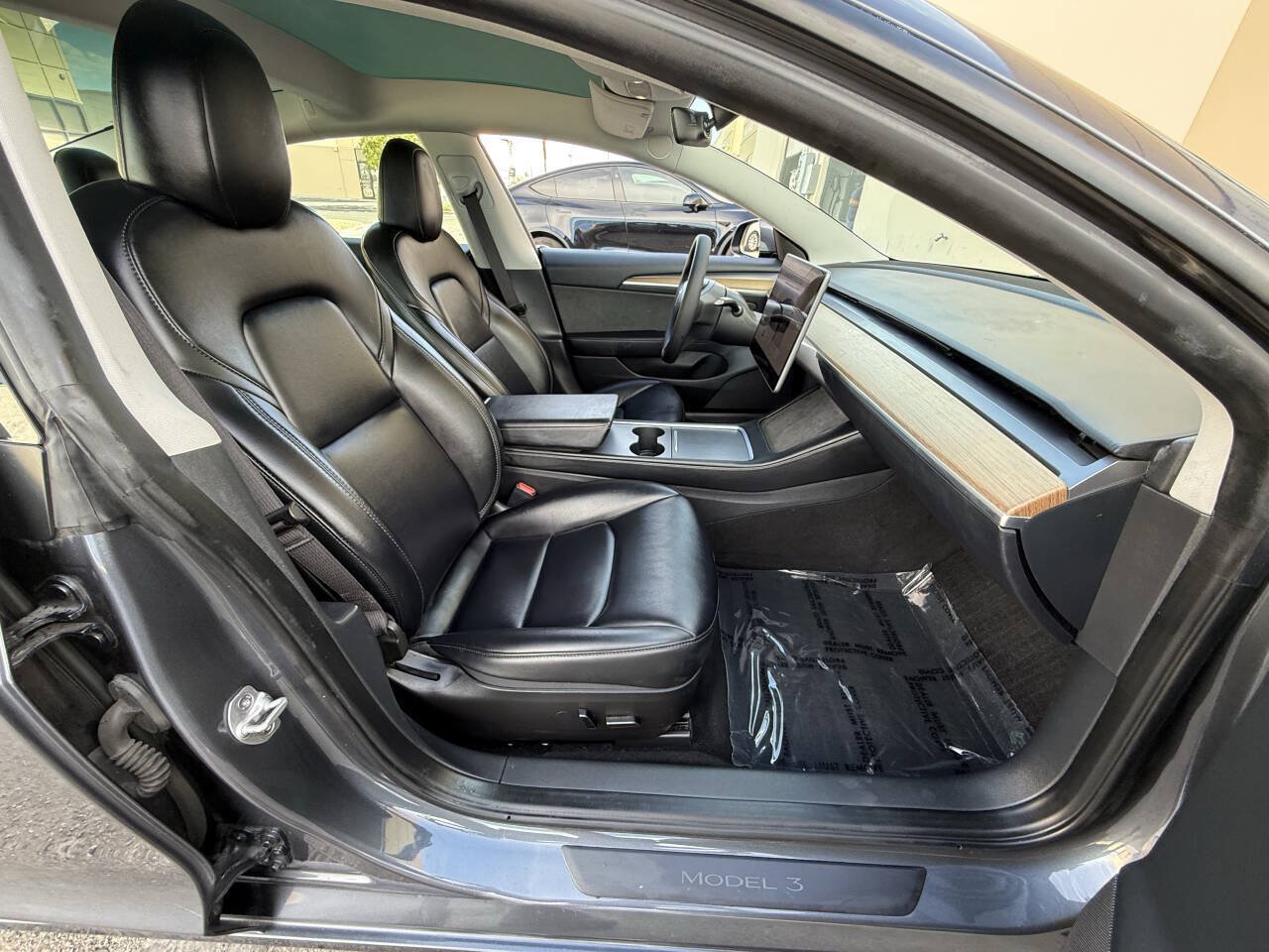 Used 2023 Tesla Model 3 Standard Range RWD image 29
