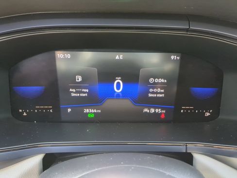Certified 2022 Volkswagen Taos SE FWD image 32