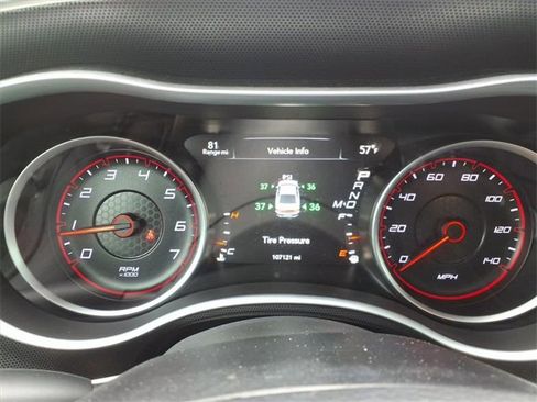 Used 2017 Dodge Charger SXT image 24