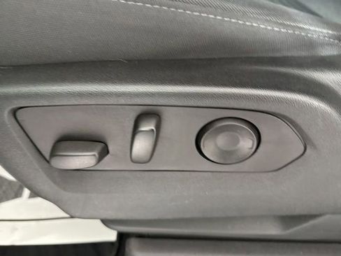 Used 2024 Chevrolet Silverado 2500 Custom w/ Custom Value Package image 20