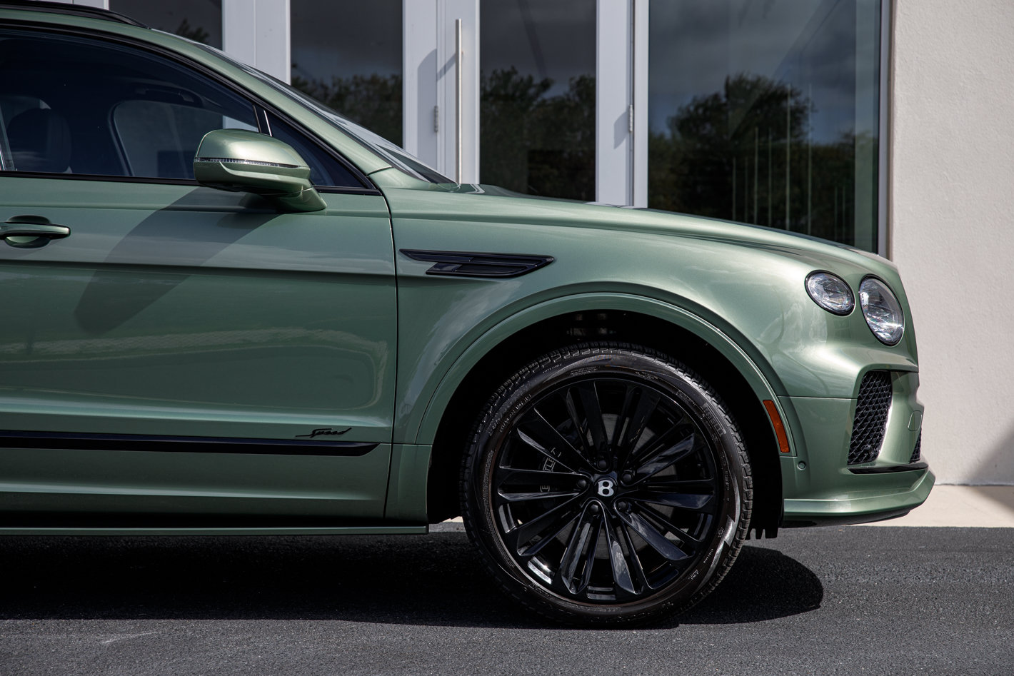 Used 2023 Bentley Bentayga Speed AWD/4WD image 24