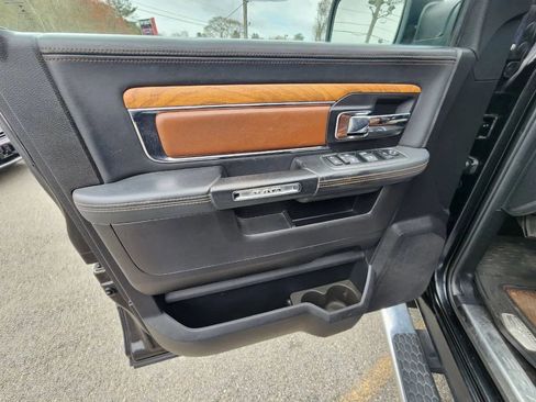 Used 2016 RAM 1500 Laramie Longhorn w/ Convenience Group AWD/4WD image 9