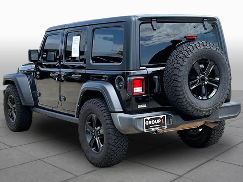 Used 2022 Jeep Wrangler Unlimited Sport AWD/4WD image 9