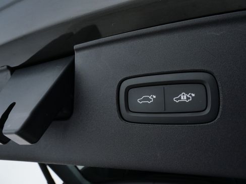 Used 2025 Volvo EX90 Plus AWD/4WD image 7