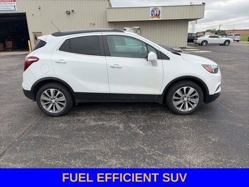 Used 2020 Buick Encore Preferred FWD image 2