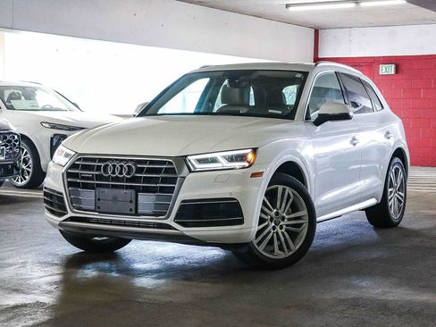 Used 2019 Audi Q5 2.0T Premium Plus w/ Premium Plus Package AWD/4WD image 1