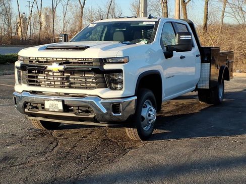 New 2026 Chevrolet Silverado 3500 W/T w/ WT Convenience Package image 2