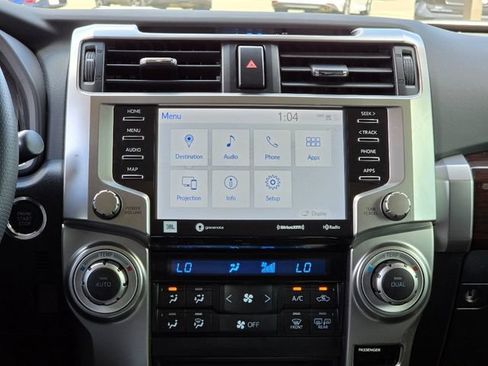 Used 2022 Toyota 4Runner Limited AWD/4WD image 27