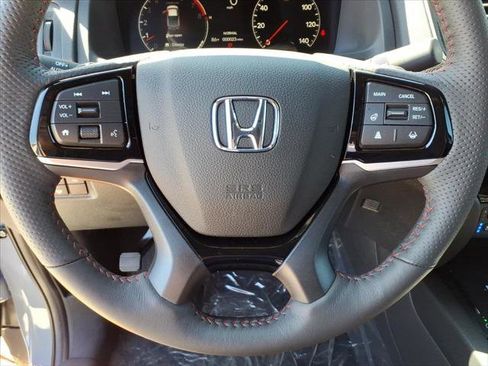 New 2025 Honda Ridgeline Black Edition image 11