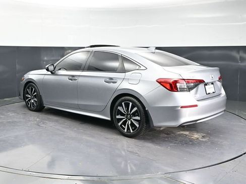 Used 2023 Honda Civic EX image 7