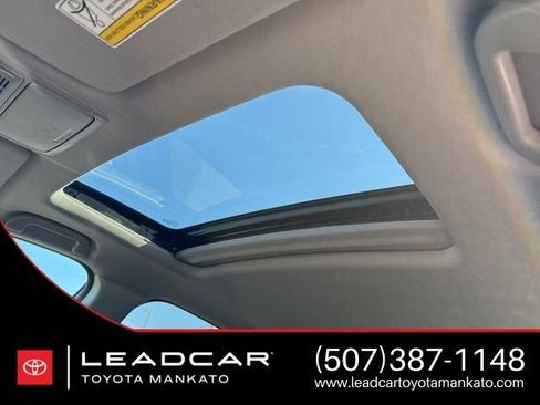 Used 2022 Honda CR-V Touring image 25