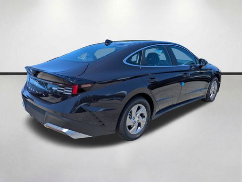 New 2026 Hyundai Sonata SE FWD image 5