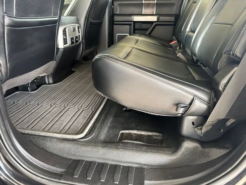 Used 2019 Ford F250 Lariat w/ Lariat Ultimate Package AWD/4WD image 31