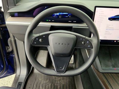 Used 2024 Tesla Model X AWD/4WD image 13